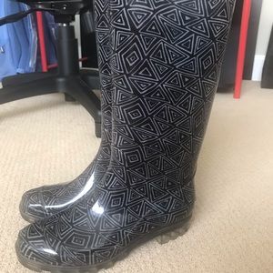 TOMS Rainboots